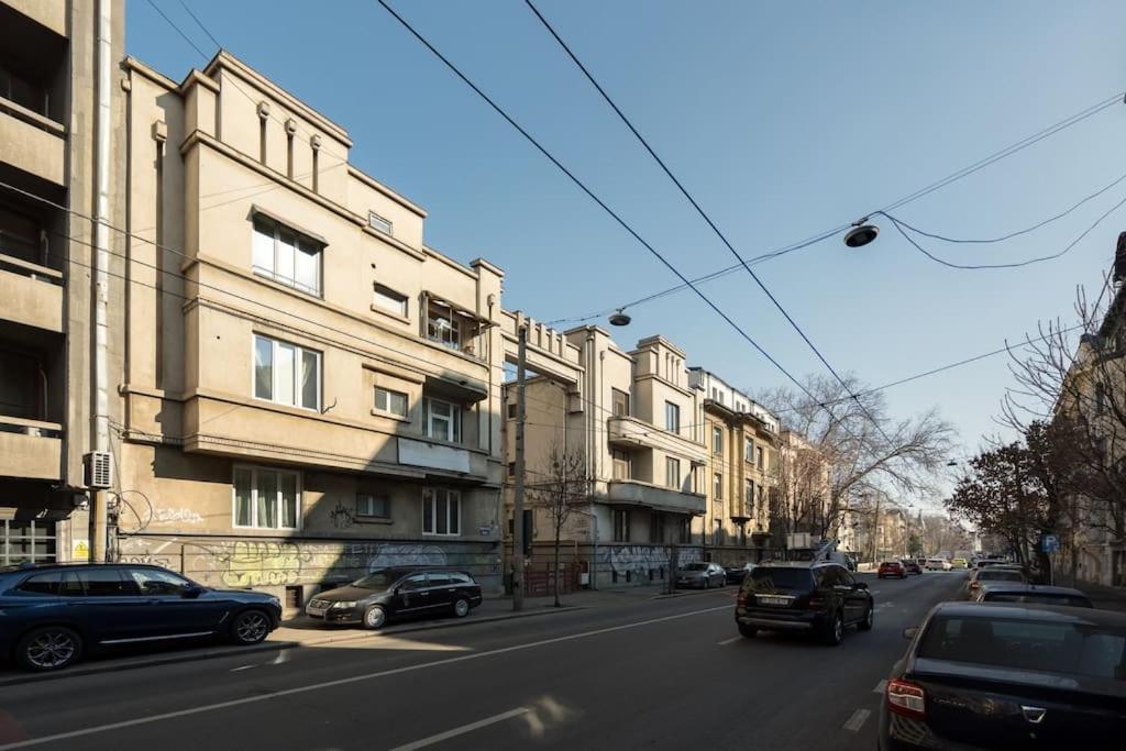 Exquisite Art Deco 2Br Apartment Prime Location Bucharest Luaran gambar