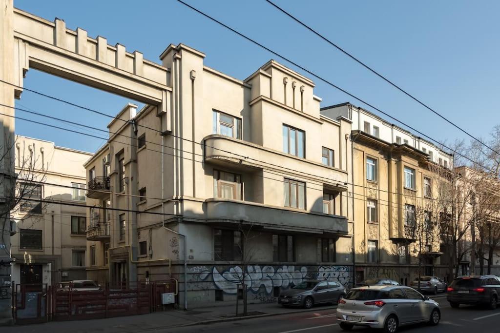 Exquisite Art Deco 2Br Apartment Prime Location Bucharest Luaran gambar